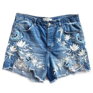 We The Free Your' my butterfly Embroidered Denim Distressed Shorts Size 30